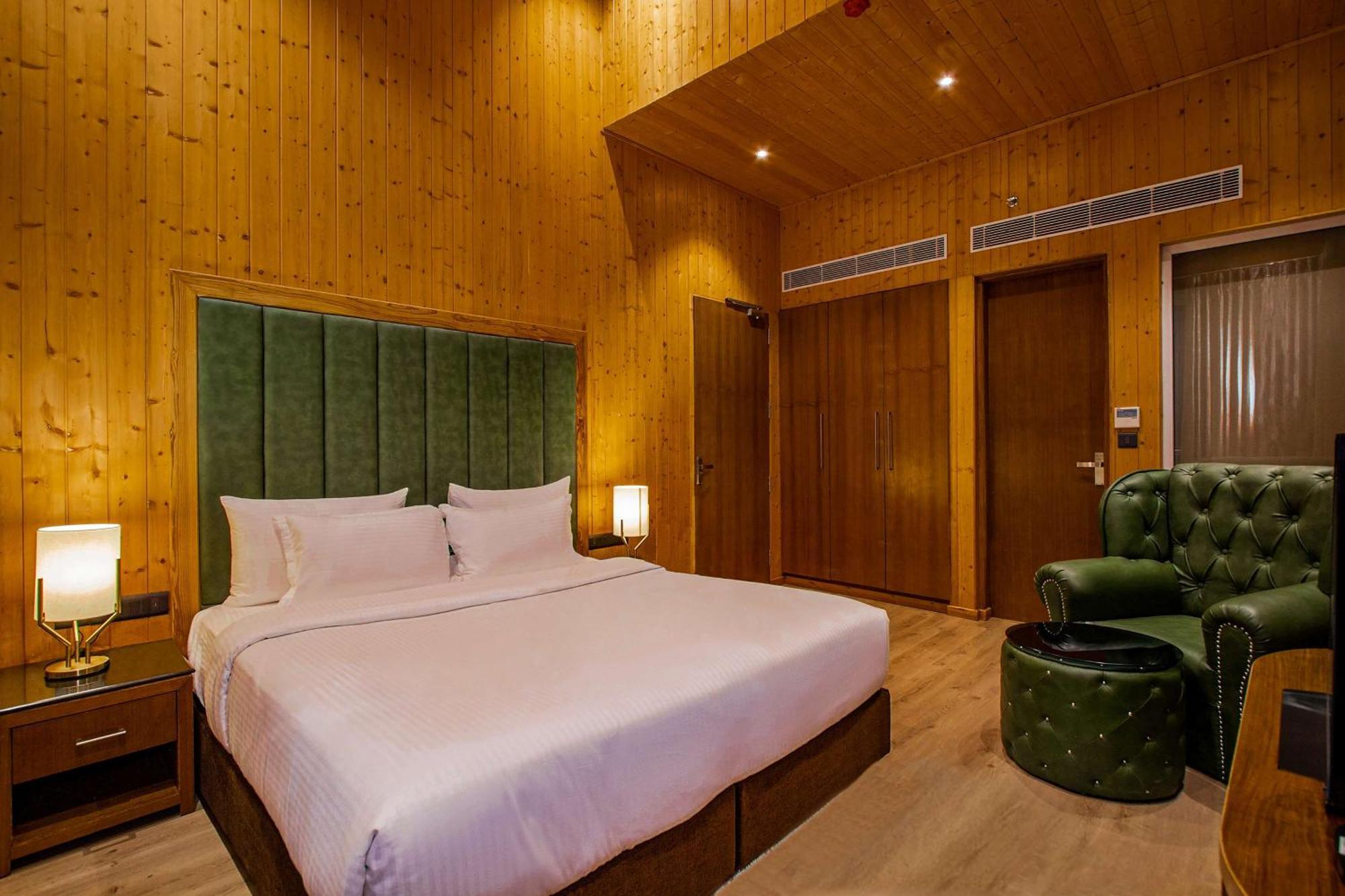 Palchan Hotel & Spa - A Member Of Radisson Individuals Retreats Manāli Εξωτερικό φωτογραφία